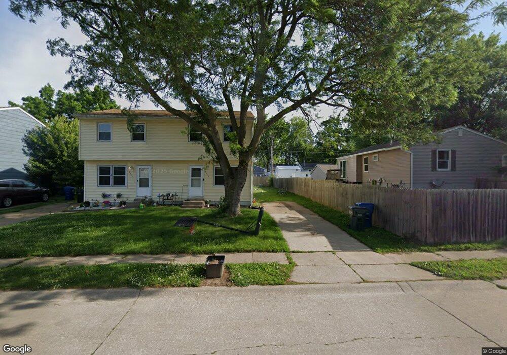 2812 W 66th St, Davenport, IA 52806 - photo 1