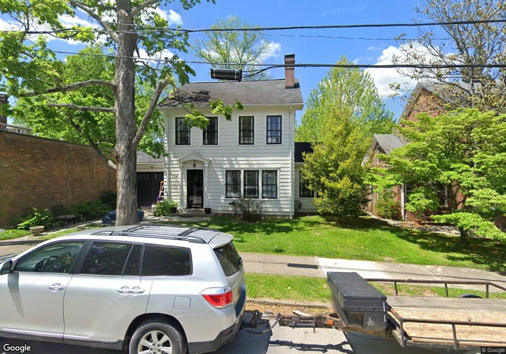 114 Shelby St, Frankfort, KY 40601 - photo 1