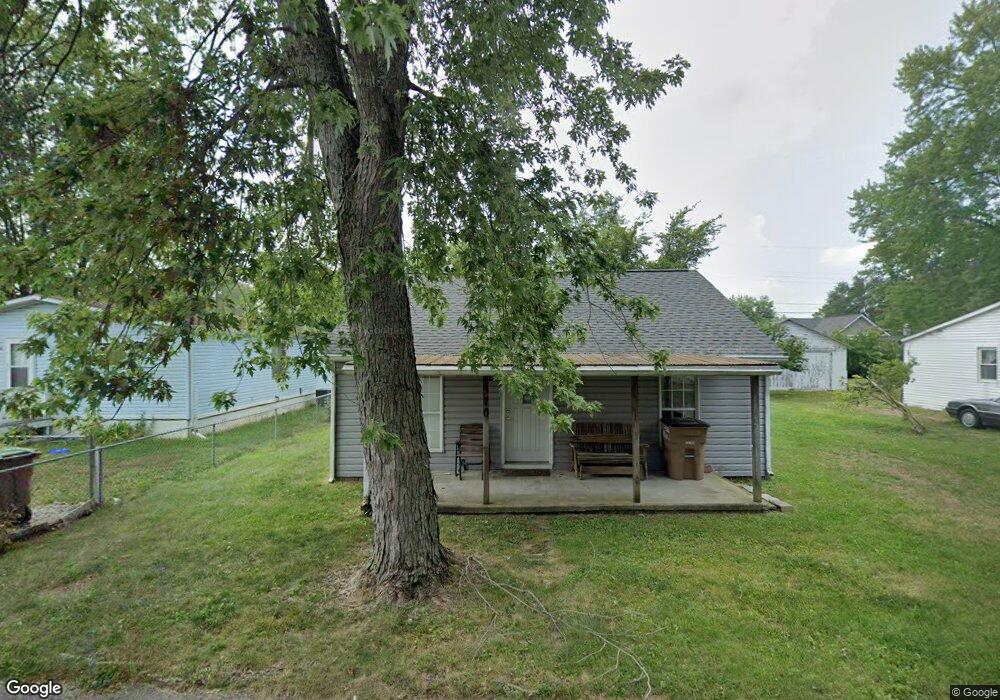 370 Parkway Dr, Columbus, IN 47201 - photo 1