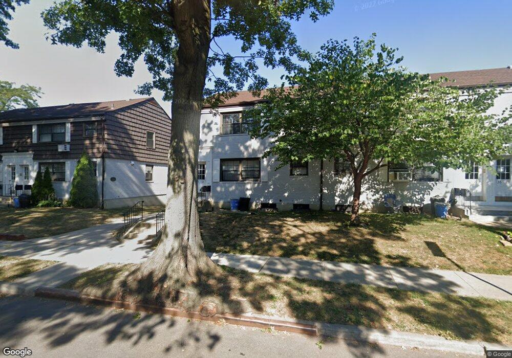 136-05 68th Dr unit B, Flushing, NY 11367 - photo 1