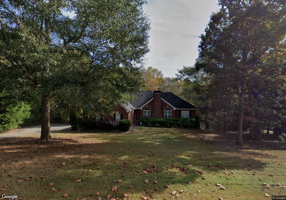 490 River Bluff, Hoschton, MI 30548 - photo 1