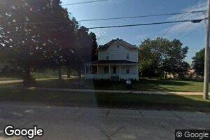 402 W Mission St, Strawberry Point, IA 52076