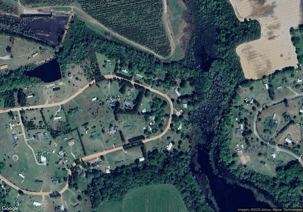 824 Haley Cir, Douglas, GA 31533 - photo 1