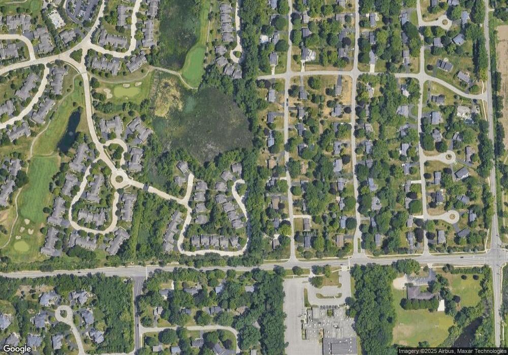 2452 Loch Creek Way, Bloomfield Hills, MI 48304 - photo 1