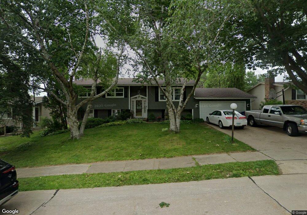 4711 Western Ave, Davenport, IA 52806 - photo 1