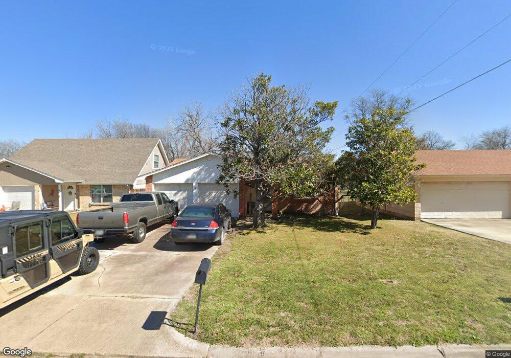 740 Hallvale Dr, Fort Worth, TX 76108 - photo 1