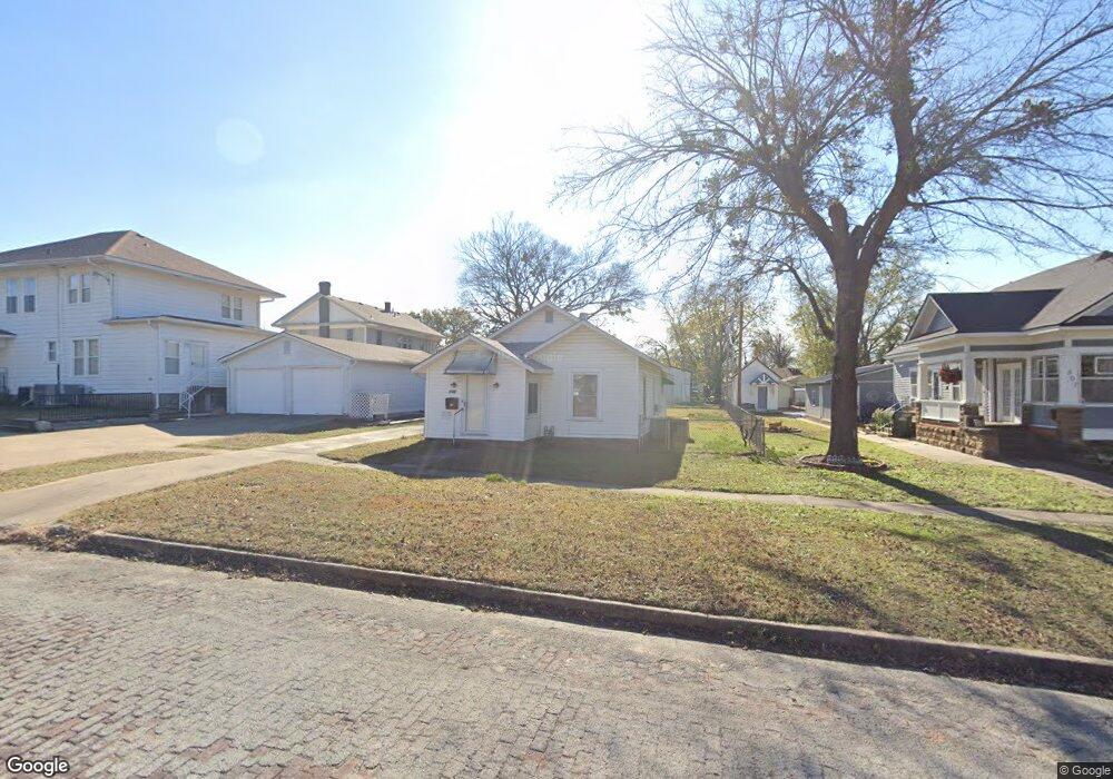 605 W Moore St, Henryetta, OK 74437 - photo 1