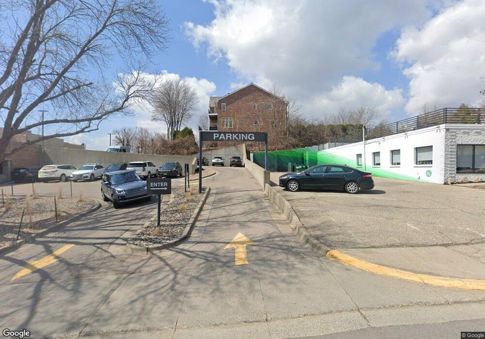 650 Indian Mound St E, Wayzata, MN 55391 - photo 1