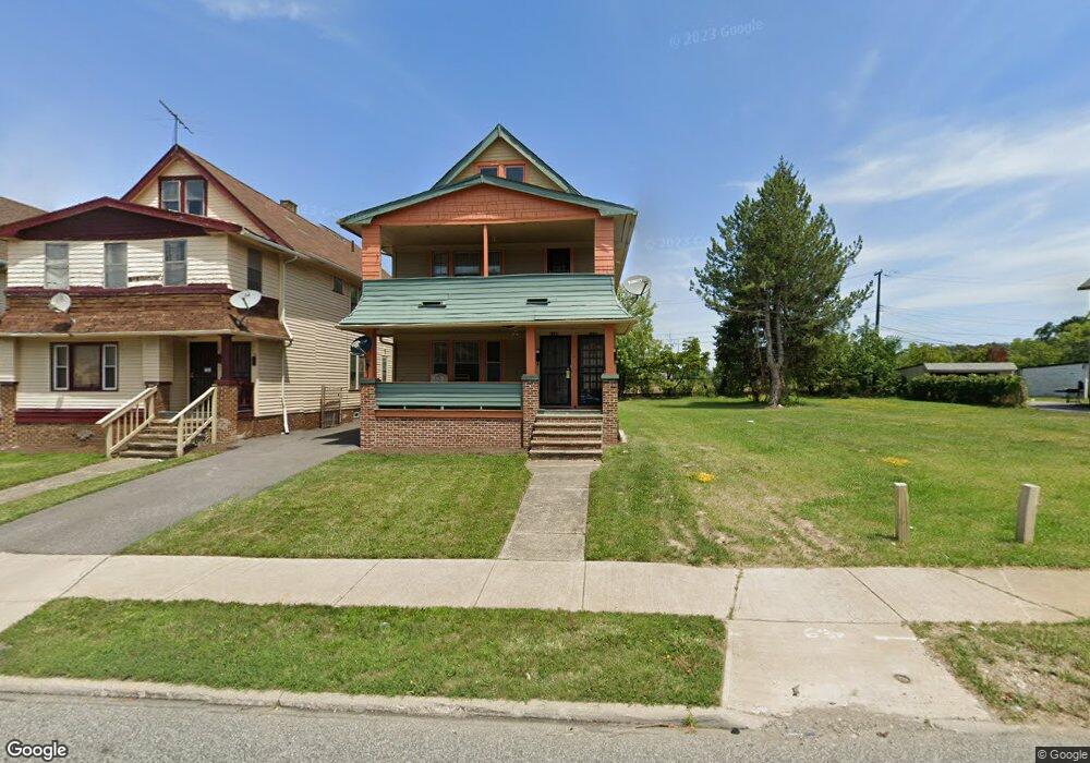 1735 Noble Rd, Cleveland, OH 44112 - photo 1