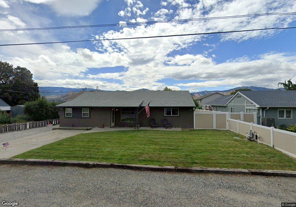 860 N Devon Ave, East Wenatchee, WA 98802 - photo 1