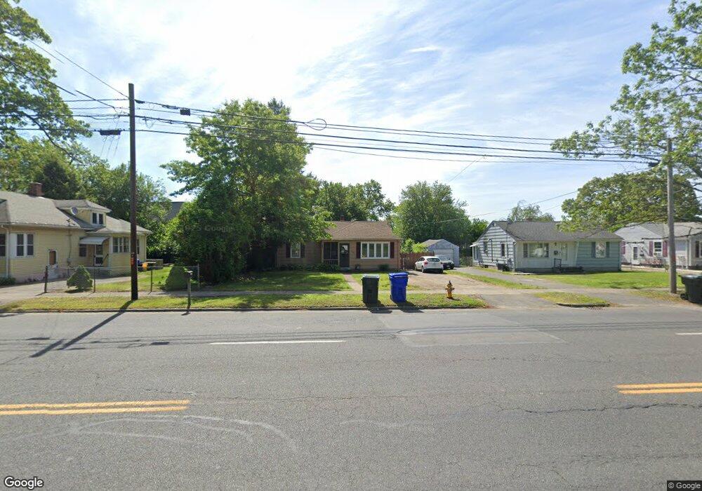 909 Berkshire Ave, Indian Orchard, MA 01151 - photo 1