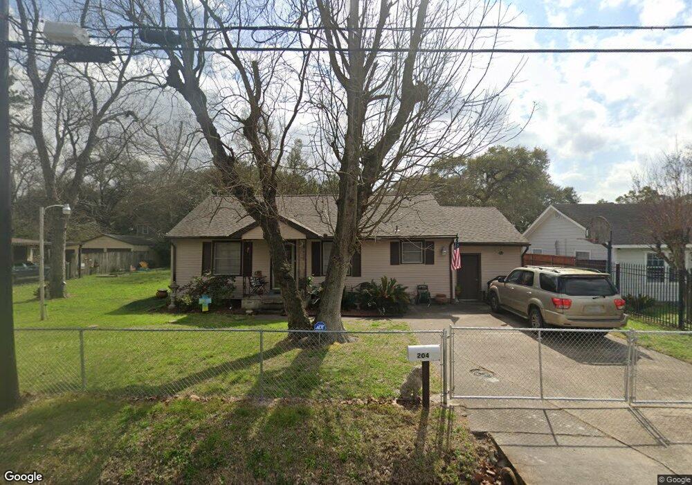 204 Fichter St, Houston, TX 77022 - photo 1