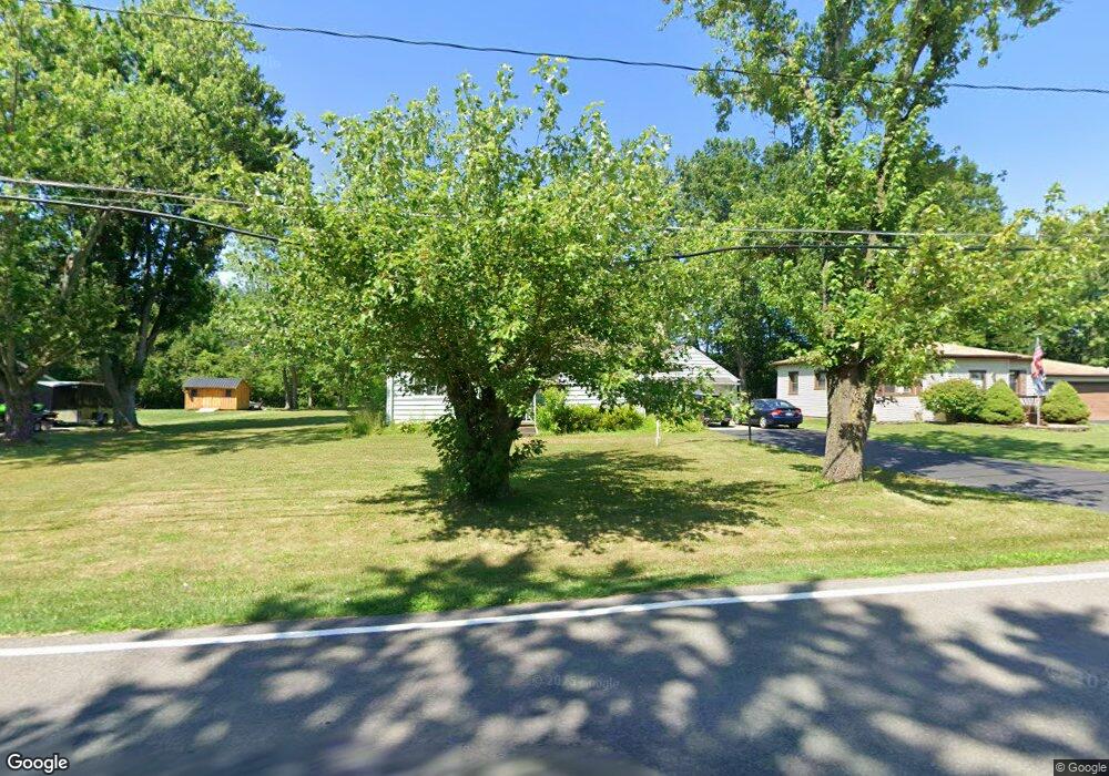 2811 Stenzel Ave, North Tonawanda, NY 14120 - photo 1