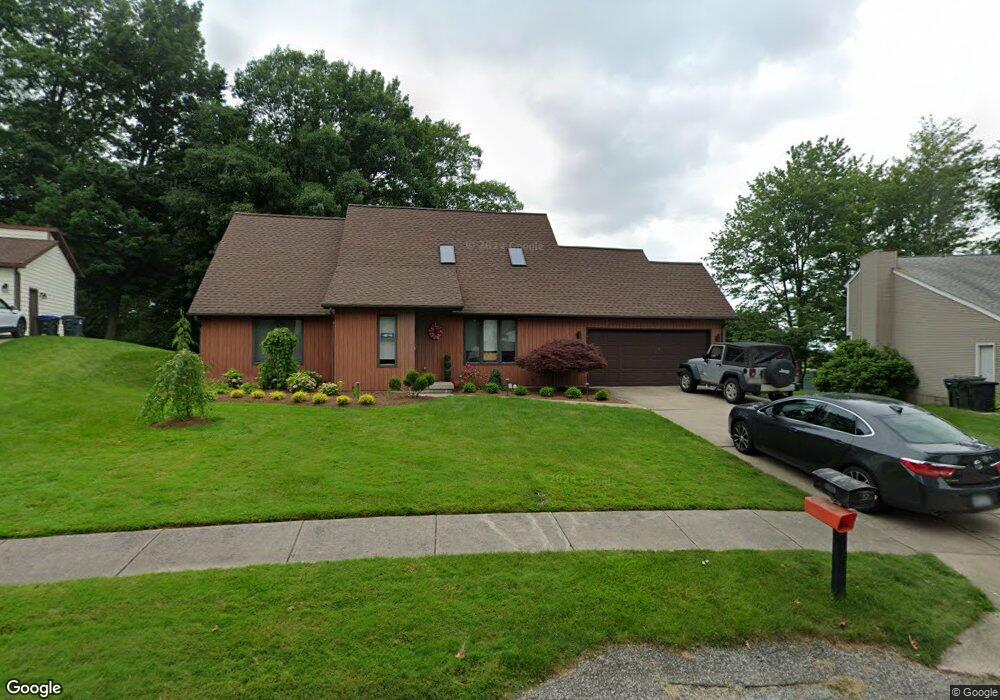 3910 Ridgewood Dr, Erie, PA 16506 - photo 1