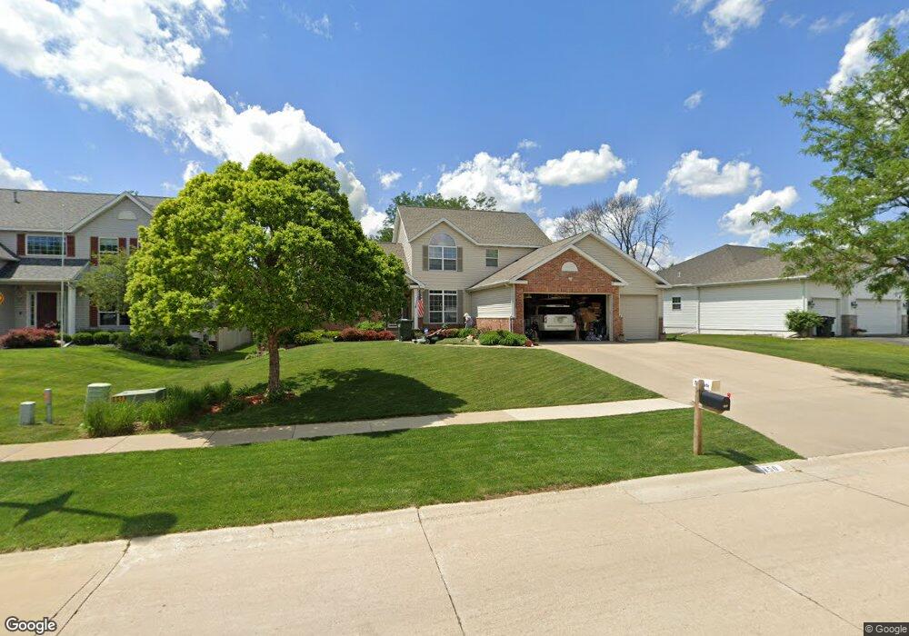 150 Autumn Woods Dr NW, Cedar Rapids, IA 52405 - photo 1