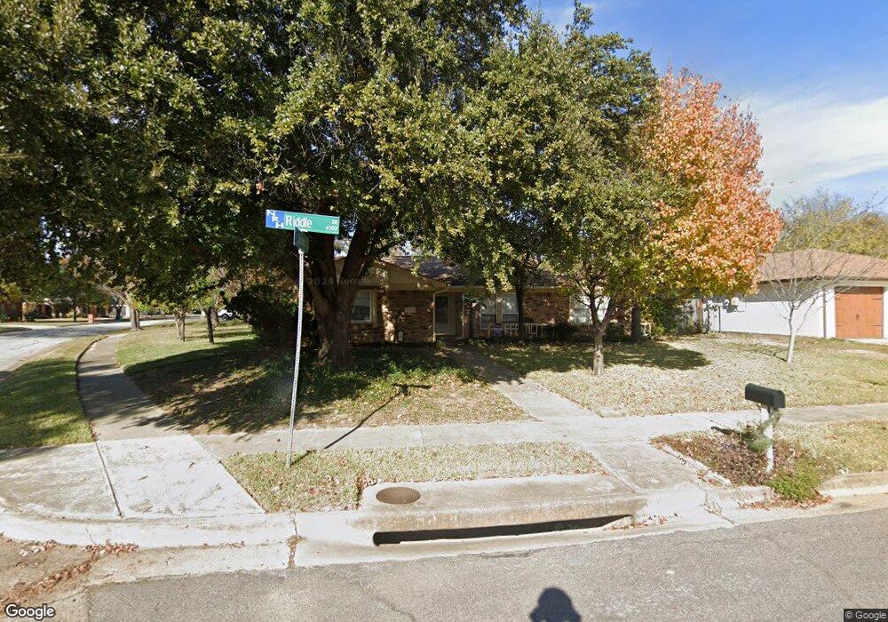 6552 Riddle Dr, North Richland Hills, TX 76182 - photo 1