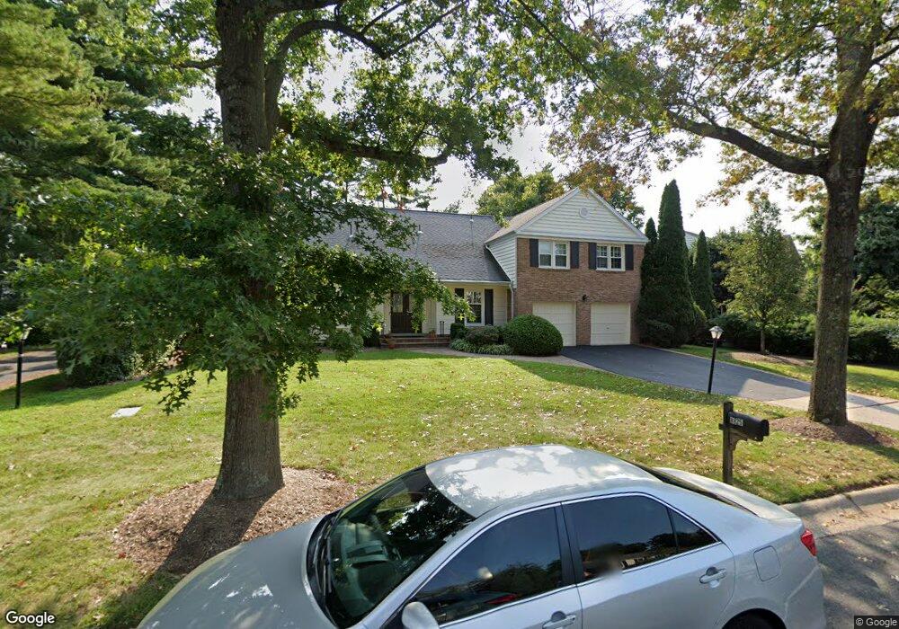 8825 Cold Spring Rd, Potomac, MD 20854 - photo 1