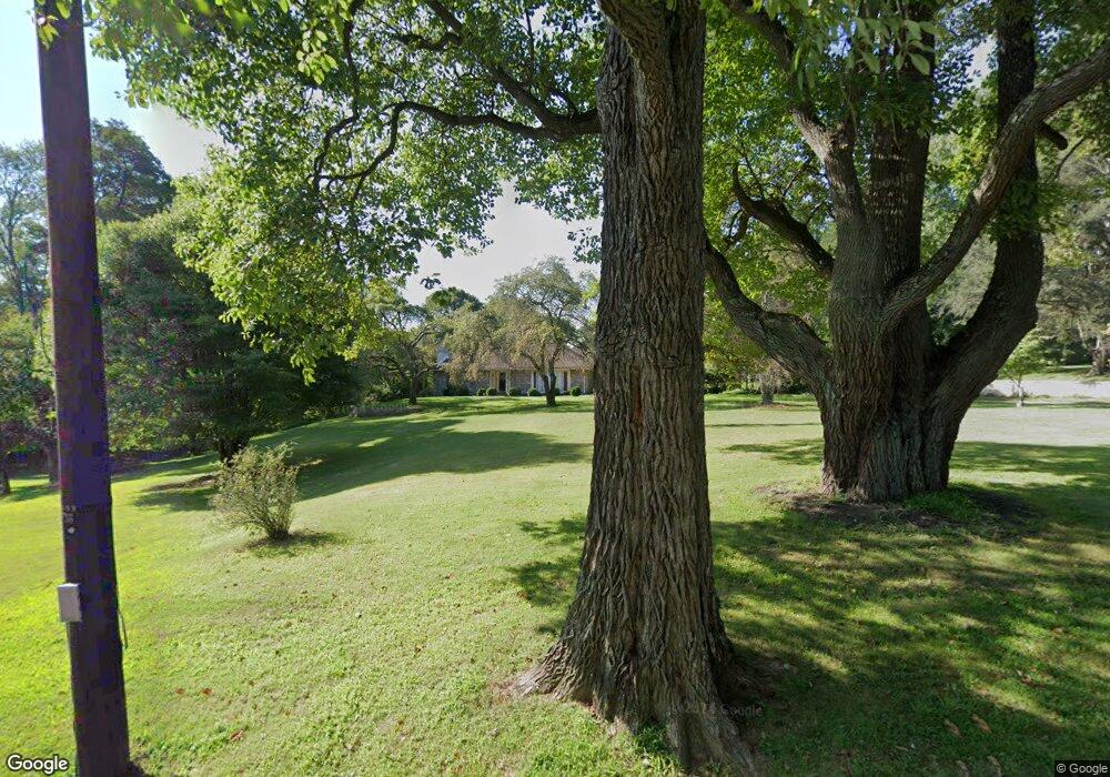 812 Lorraine Dr, Springfield, PA 19064 - photo 1