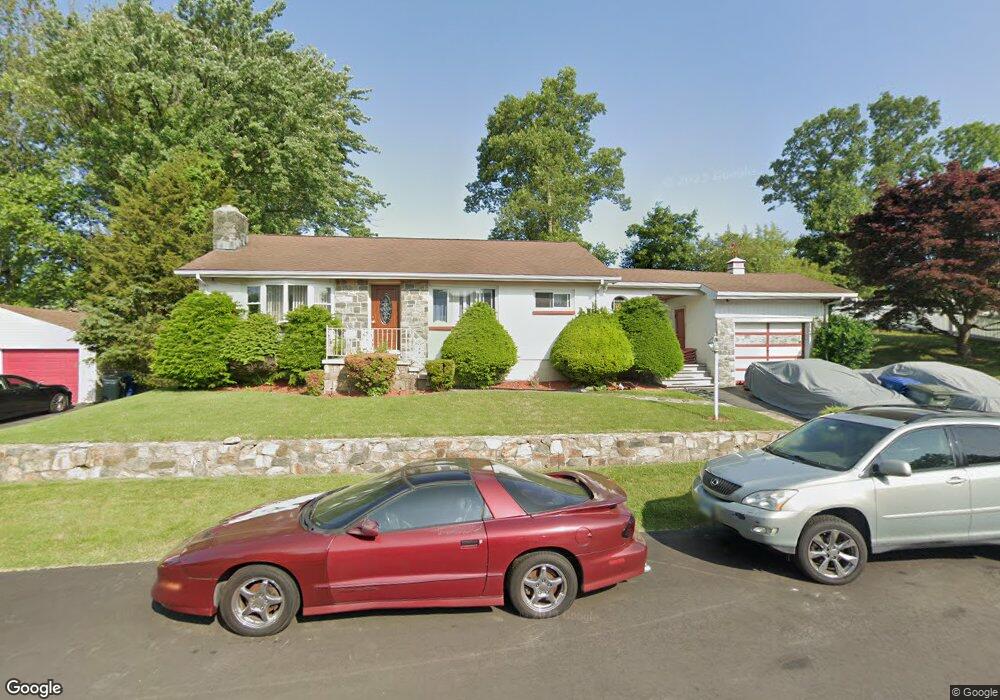 615 Jennings Ave, Bridgeport, CT 06610 - photo 1