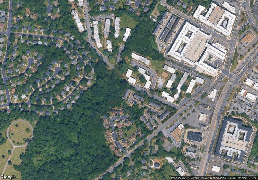 2955 Huntington Grove Square, Alexandria, VA 22306 - photo 1