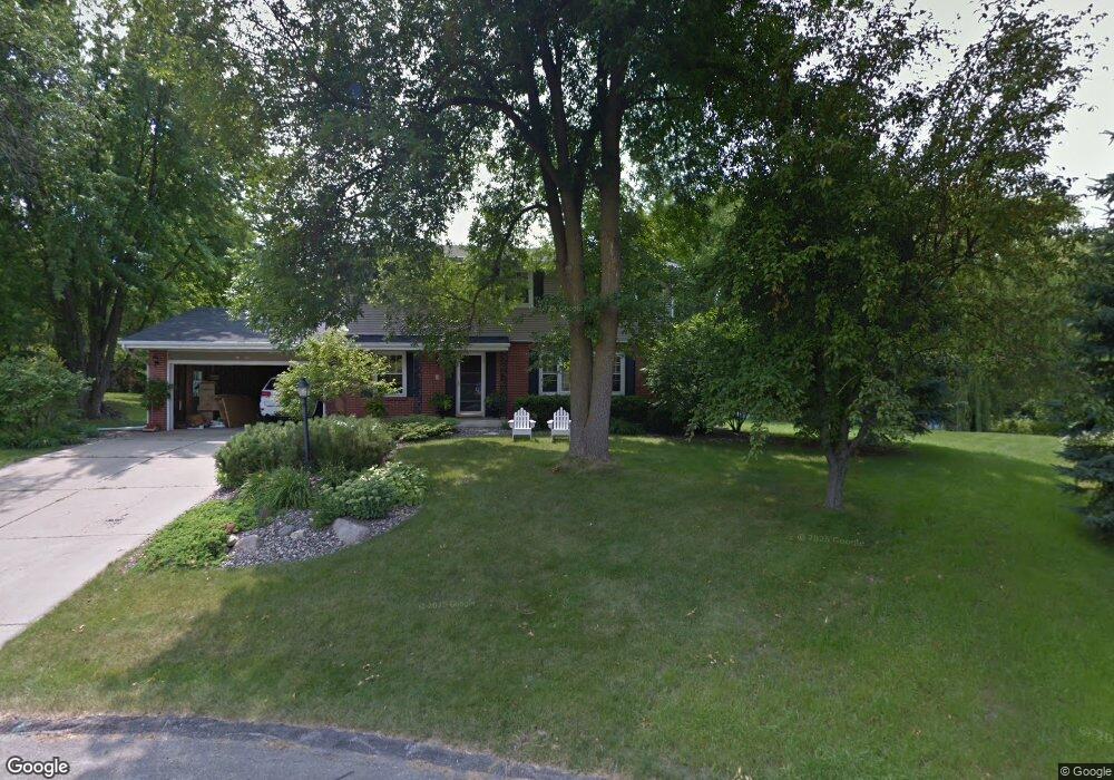 5124 Clear Spring Ct, Minnetonka, MN 55345 - photo 1