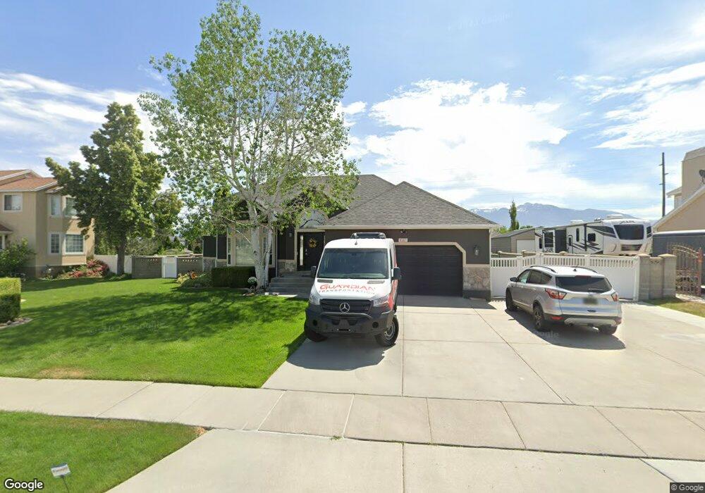 9567 Misty Oaks Cir, South Jordan, UT 84095 - photo 1