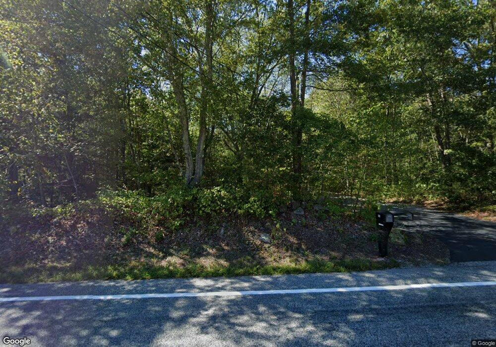 435 N Stonington Rd, Stonington, CT 06378 - photo 1