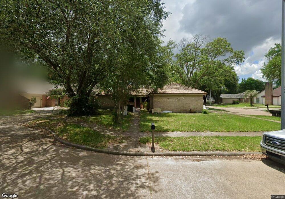 3911 Athlone Ct, Houston, TX 77088 - photo 1