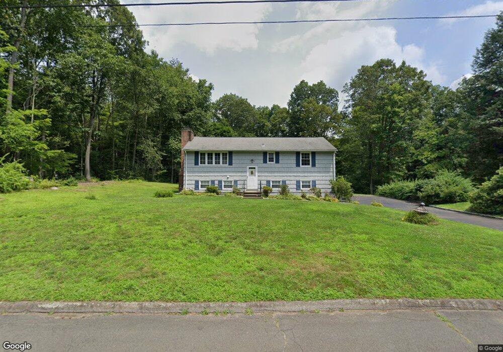 4 Side Hill Ln, Danbury, CT 06810 - photo 1