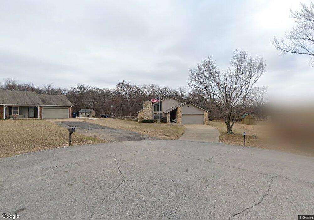 810 Laurel Oaks Cir, Sapulpa, OK 74066 - photo 1