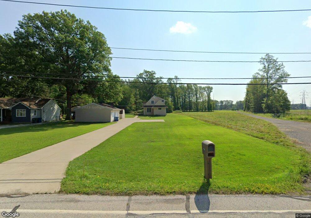 7725 Fitch Rd, Olmsted Falls, OH 44138 - photo 1