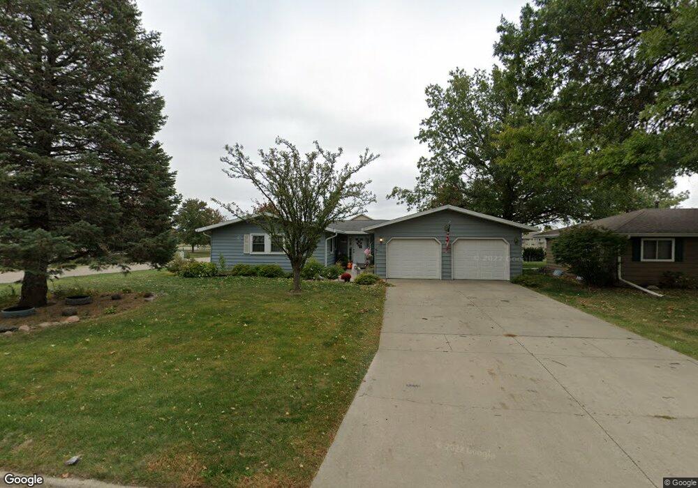 601 S 14th Ave W, Newton, IA 50208 - photo 1