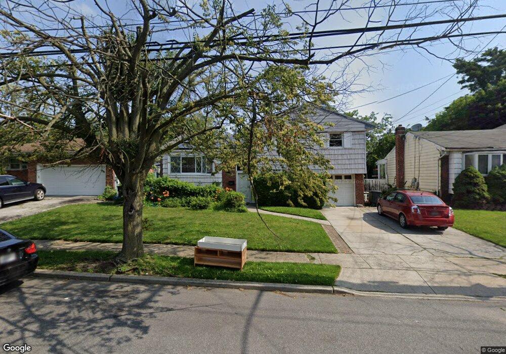 1103 Cramer Ct, North Baldwin, NY 11510 - photo 1