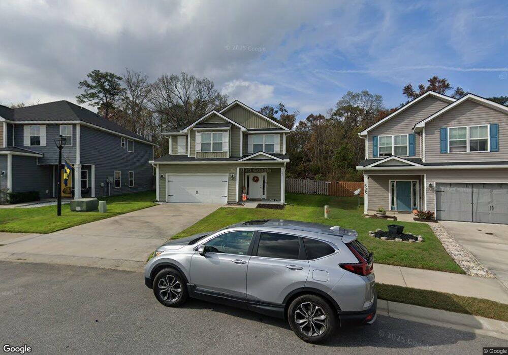 693 Fairview Cir, Hinesville, GA 31313 - photo 1