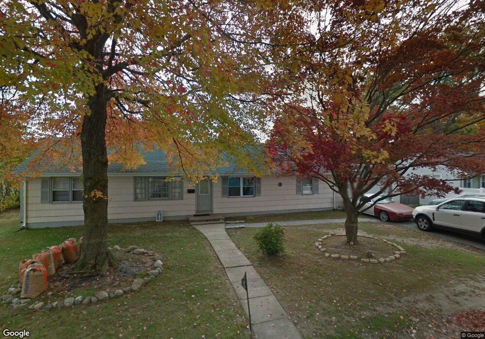 13 Jourmire Rd, Bridgeport, CT 06606 - photo 1