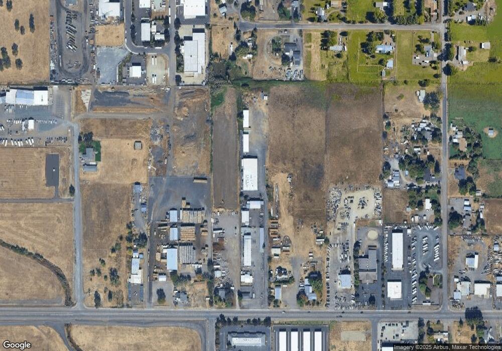 549 E Vilas Rd, Central Point, OR 97502 - photo 1