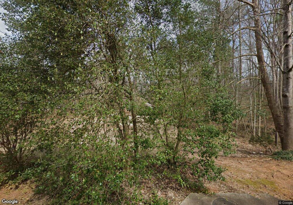 620 Creek View Dr, Hoschton, GA 30548 - photo 1