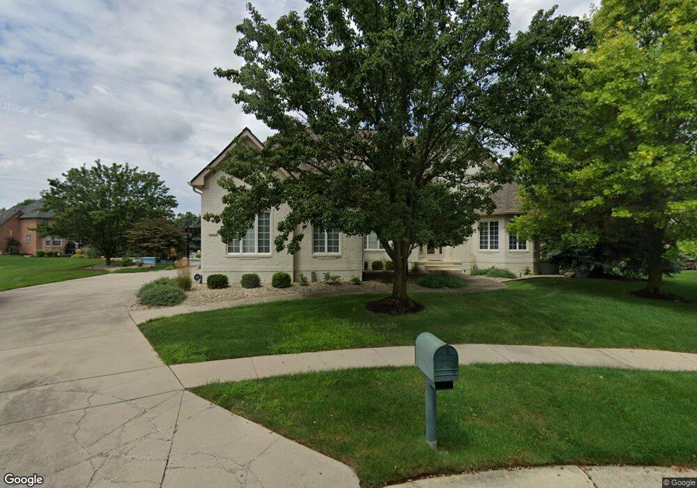12358 Bittern Cir, Fishers, IN 46037 - photo 1