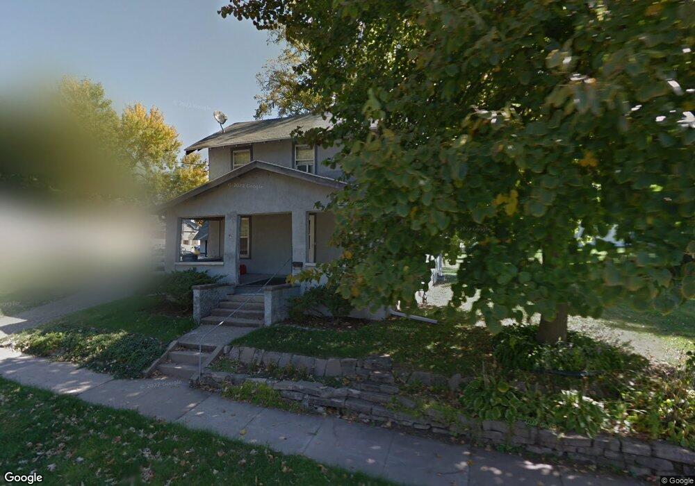 312 W 10th St N, Newton, IA 50208 - photo 1