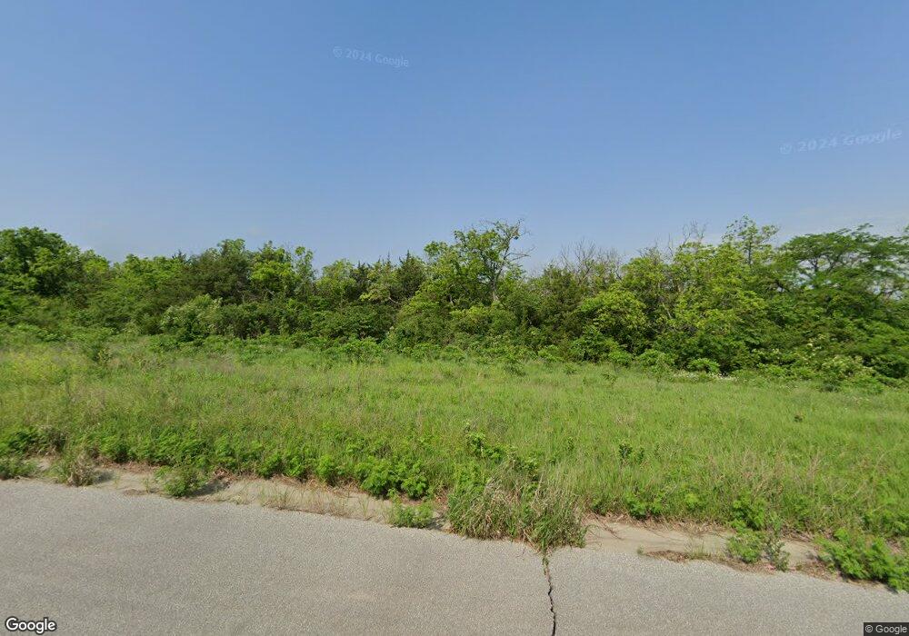 4717 SW Marlboro Rd, Topeka, KS 66610 - photo 1