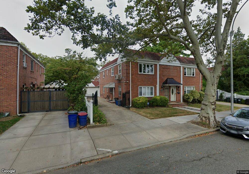 75-30 198th St unit 2/F, Fresh Meadows, NY 11366 - photo 1