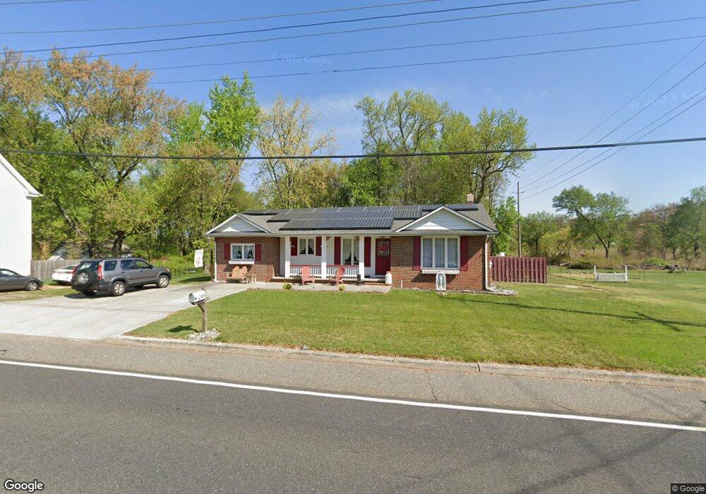 535 E Broad St, Gibbstown, NJ 08027 - photo 1