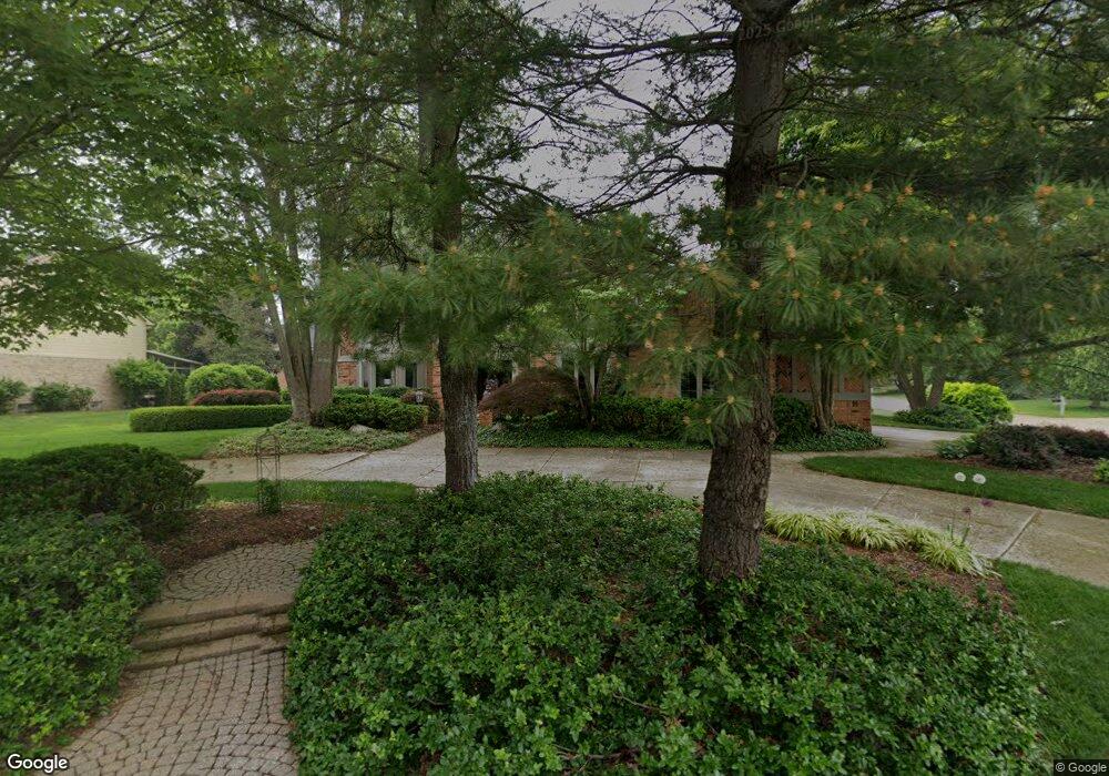 3680 Edinborough Dr, Rochester Hills, MI 48306 - photo 1