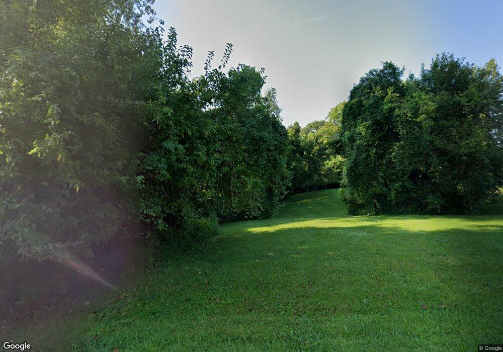 401 Bauer Ln, Maryville, IL 62062 - photo 1