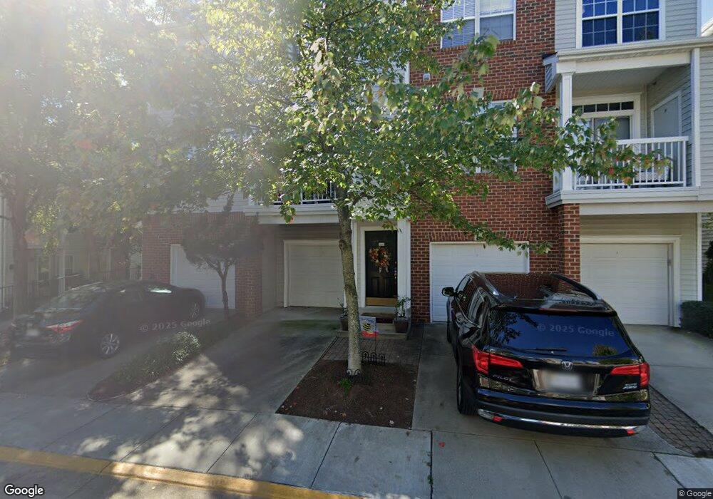 13059 Marcey Creek Rd unit 13059, Herndon, VA 20171 - photo 1