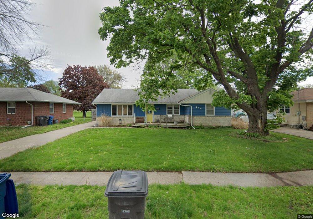 1909 E 27th Ct, Des Moines, IA 50317 - photo 1