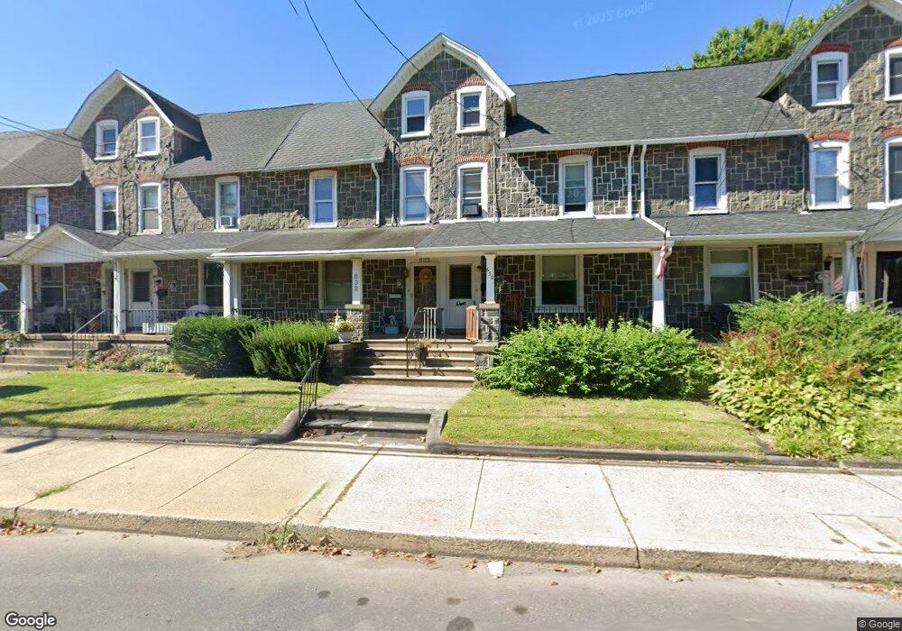 632 E Broad St, Quakertown, PA 18951 - photo 1