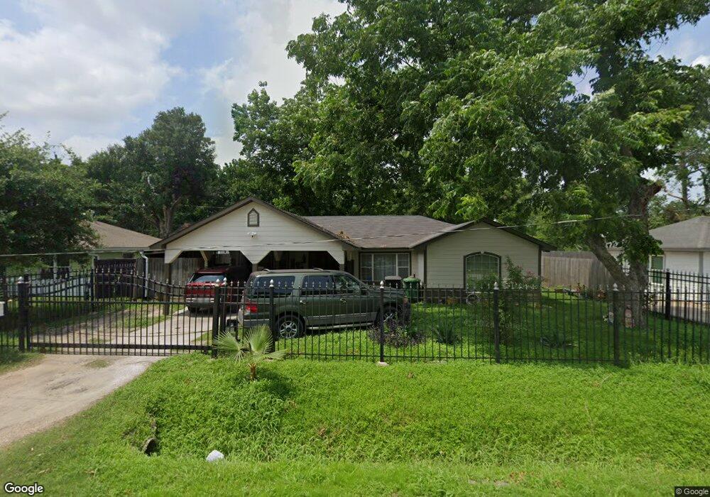 218 Hohldale St, Houston, TX 77022 - photo 1