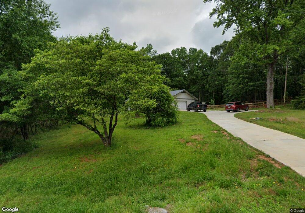 1020 Hubbard Rd, Carnesville, GA 30521 - photo 1