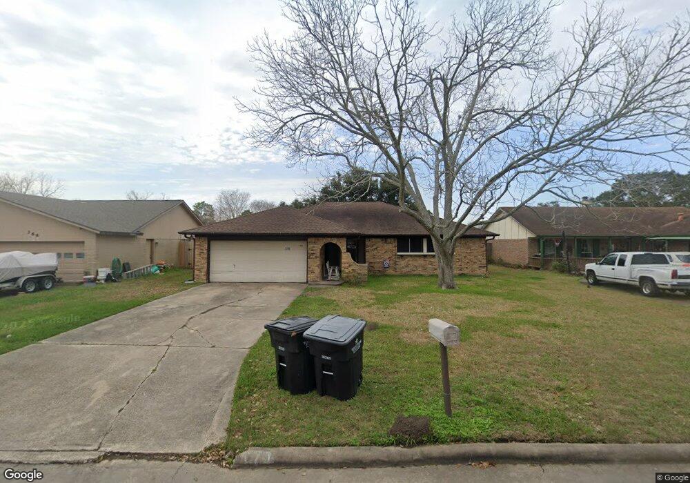 370 Merriwether Dr, Alvin, TX 77511 - photo 1